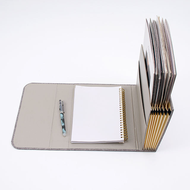 A pasta de extensão de acordeão de artigos de papelaria da Escola Office feita de material de papel notebook para uso diário de pastas/bolsa