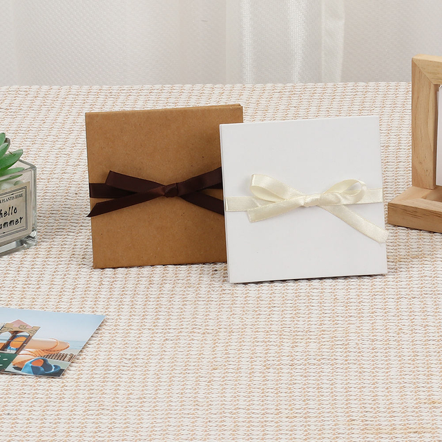 LOGO LOGO Custom Wholesale Kraft Paper Ribbon Knot Dobring Acordeão Álbum Postal Cartão para Família de Aniversário de Aniversário